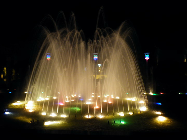 江西景德鎮(zhèn)夜景噴泉攝影 太陽照樣升起